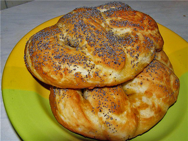 Брецели с маком